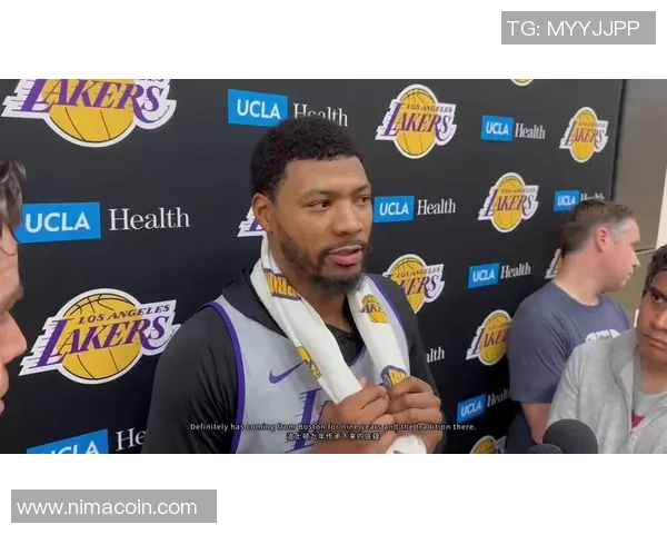 马库斯斯马特在NBA赛场上的拼搏精神与领导力分析